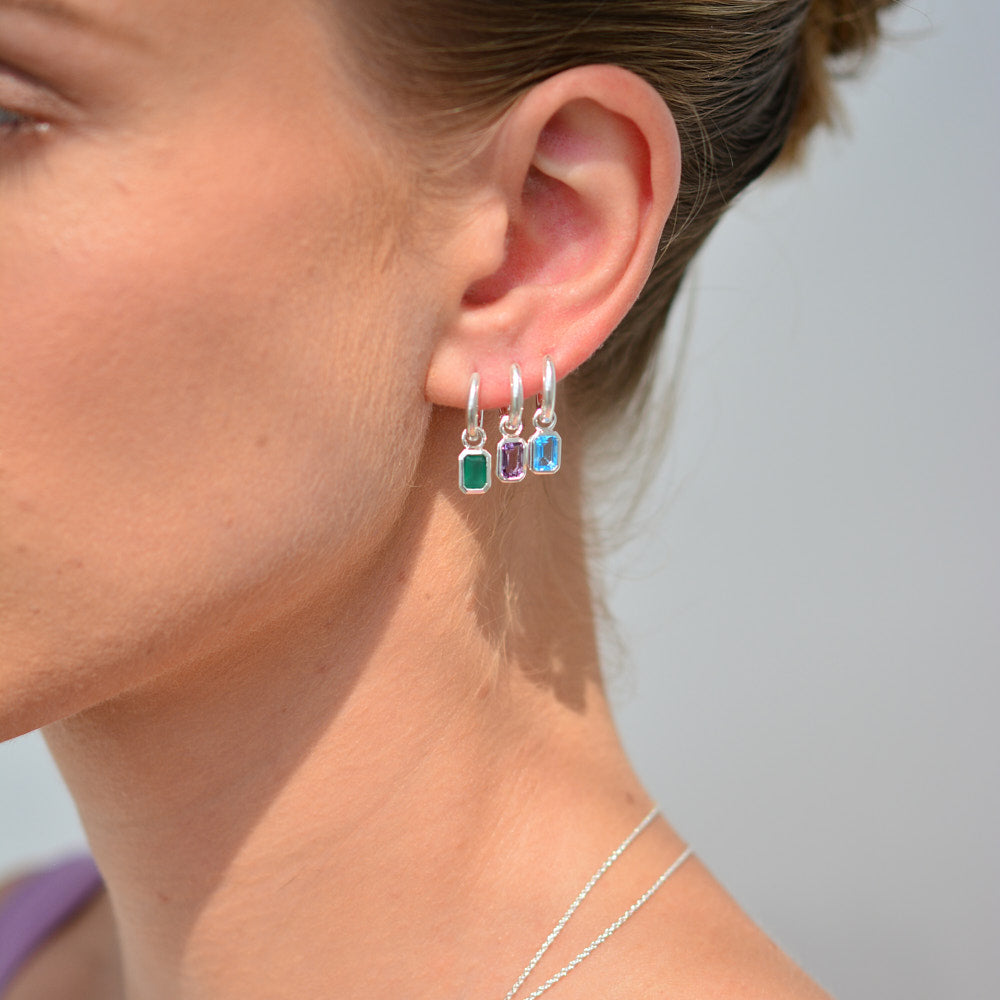 Gemme Huggie Earrings - Green Onyx