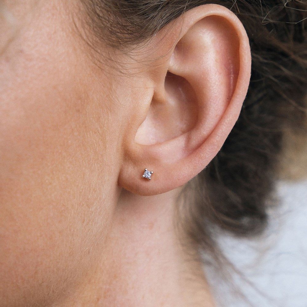 Cora Diamond Stud Earrings - 9k Solid Gold