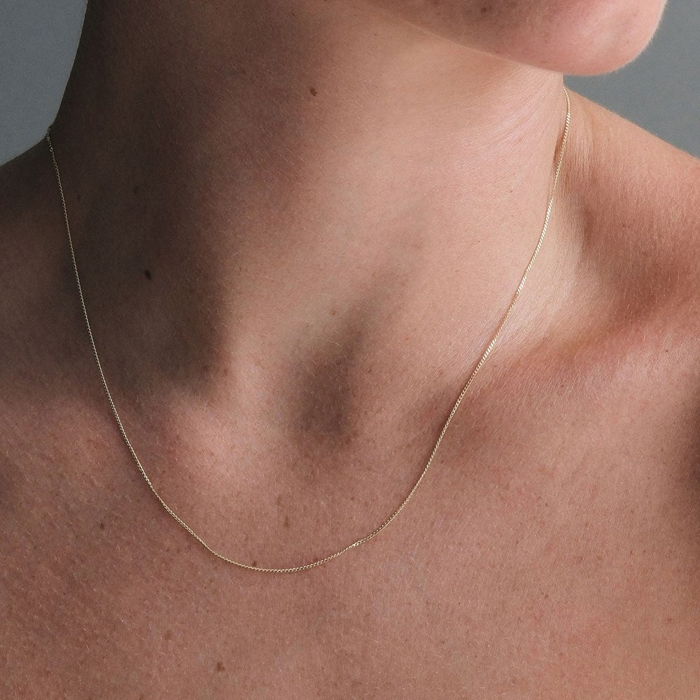 Fine Curb Chain - 9k Gold