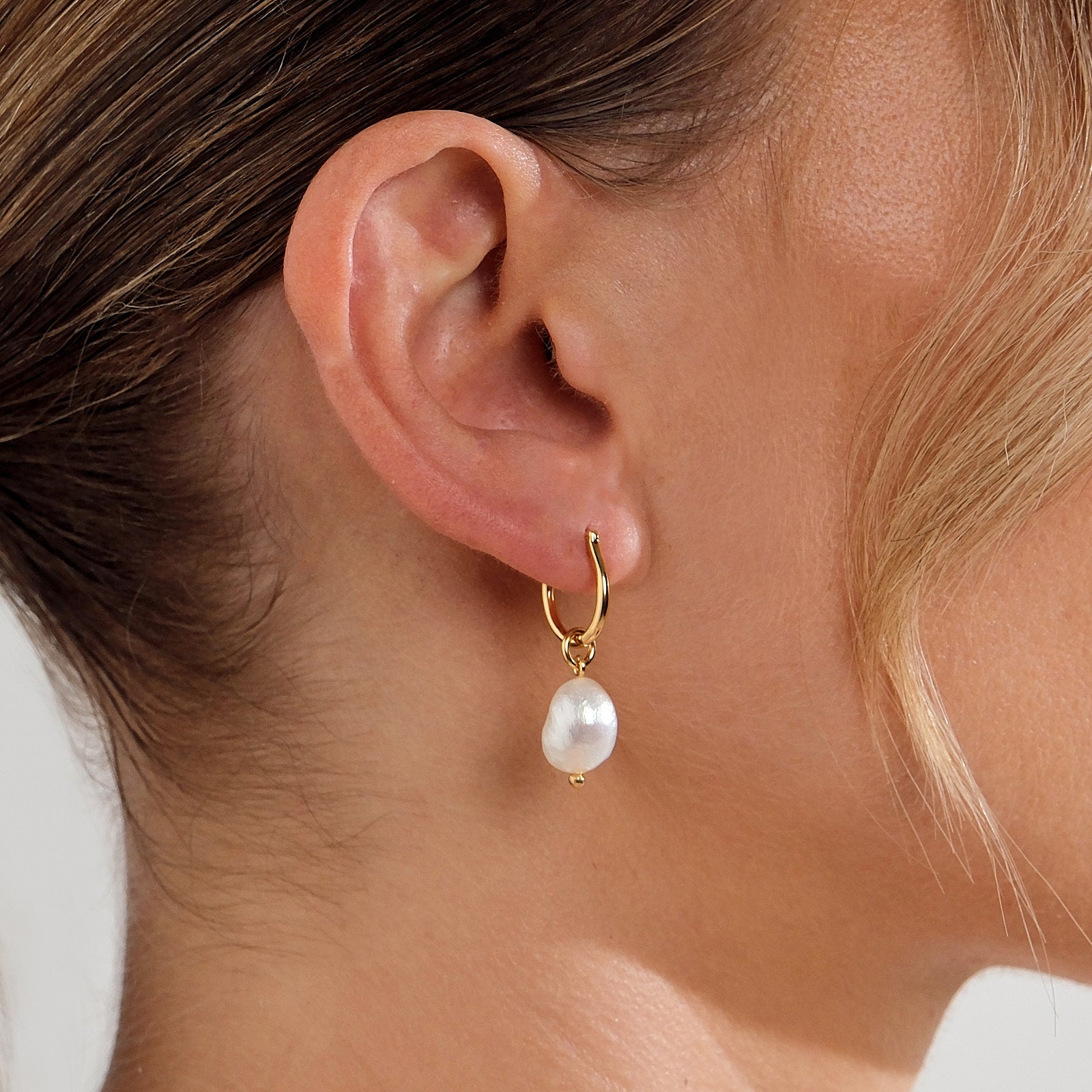 Baroque Pearl Basic Hoop Earrings