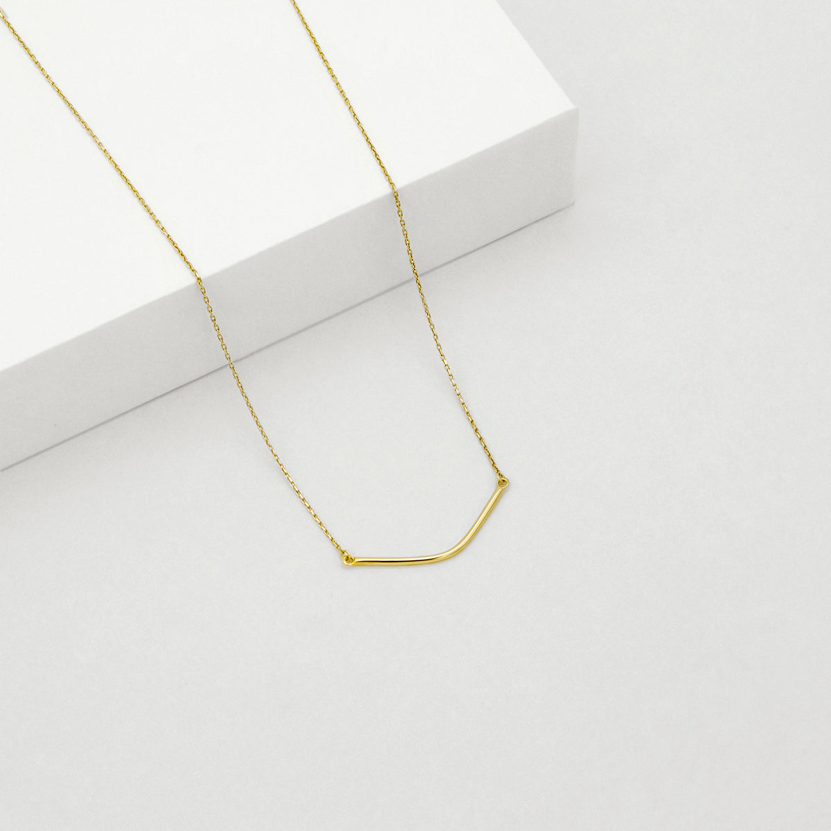 Arc Necklace