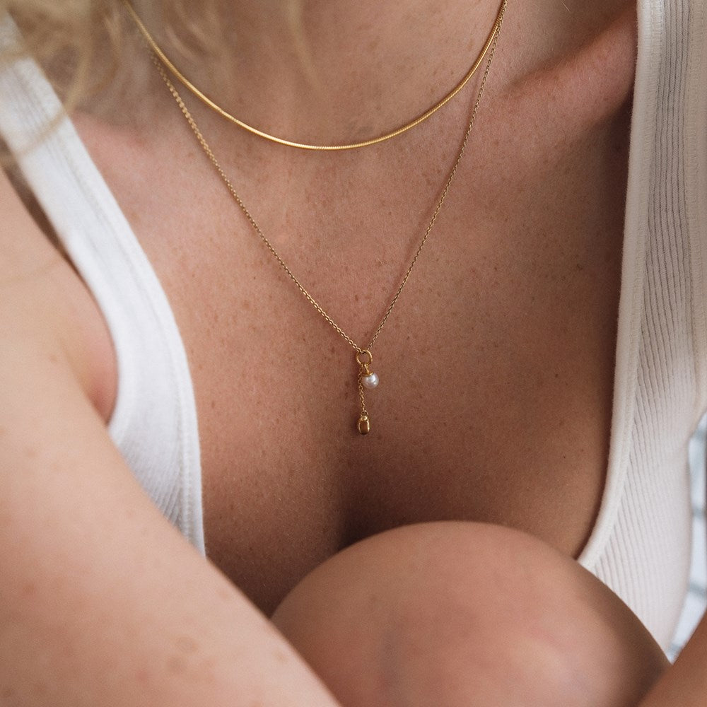 Lou Pearl Charm Necklace