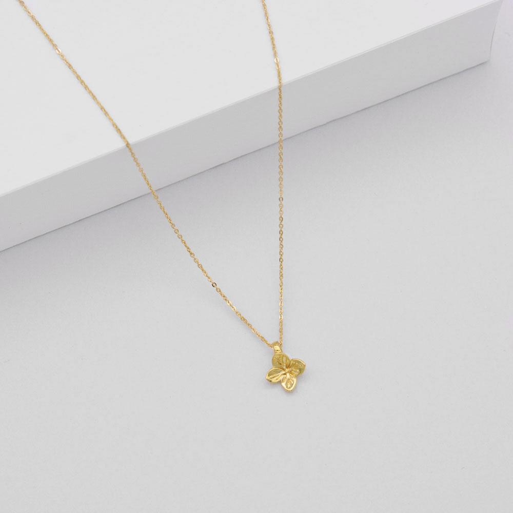 Hydrangea Necklace Gold Front